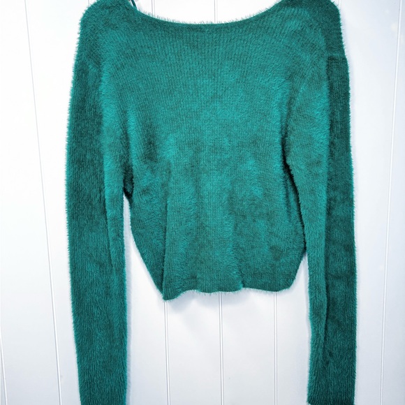 NWOT Aerie Fluffy 4 Ever Reversible Twist Sweater - Picture 5 of 8